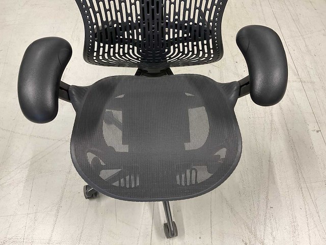 Herman miller mirra bureaustoel - afbeelding 4 van  9