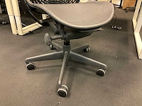 Herman miller mirra bureaustoel - afbeelding 8 van  9