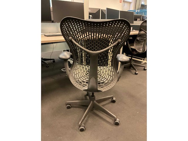 Herman miller mirra bureaustoel - afbeelding 5 van  9