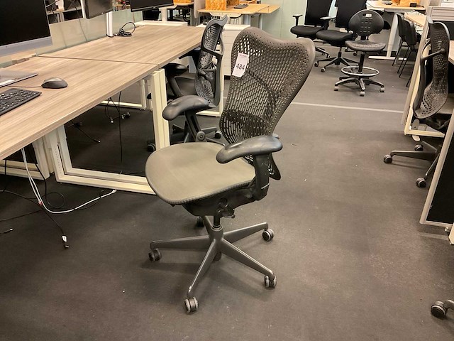 Herman miller mirra bureaustoel - afbeelding 3 van  9