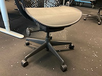 Herman miller mirra bureaustoel - afbeelding 8 van  9