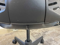 Herman miller mirra bureaustoel - afbeelding 4 van  9