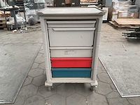 Herman miller procedure cabinet - afbeelding 3 van  4