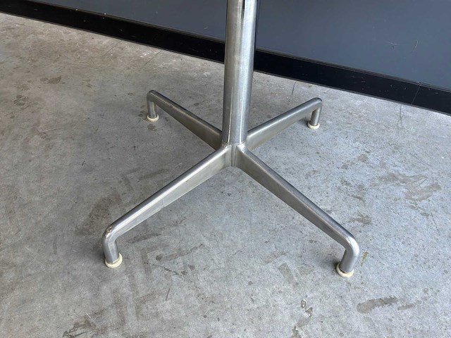 Herman miller ultra tafel - afbeelding 4 van  5