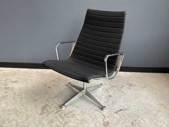 Herman miller / vitra ea 115 stoel - afbeelding 1 van  5