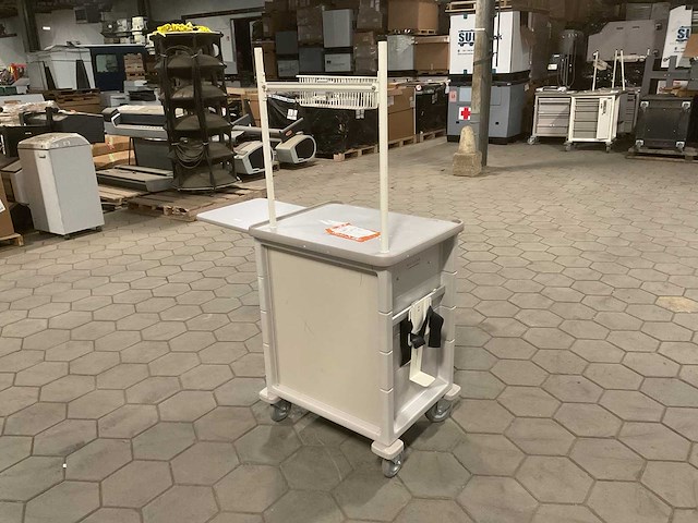 Hermanmiller milcare hospital cart - afbeelding 4 van  8