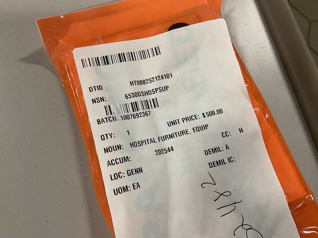 Hermanmiller milcare hospital cart - afbeelding 7 van  7