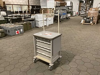 Hermanmiller milcare hospital cart - afbeelding 2 van  6