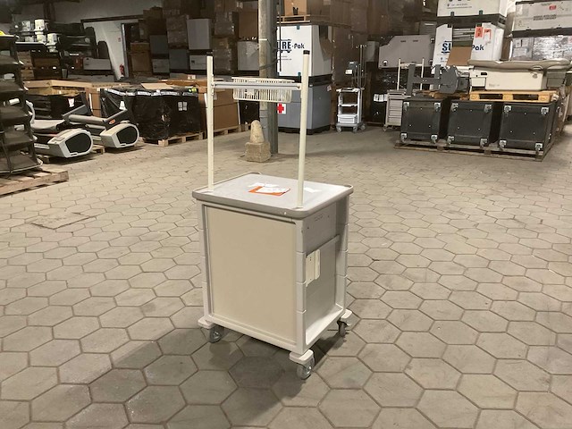 Hermanmiller milcare hospital cart - afbeelding 4 van  6