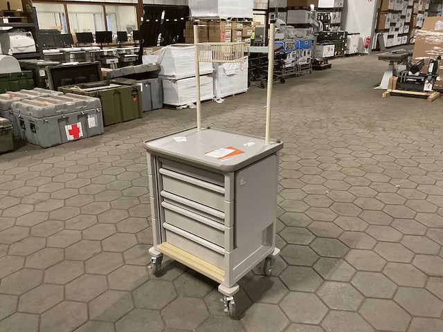Hermanmiller milcare hospital cart - afbeelding 2 van  6