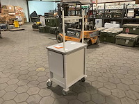 Hermanmiller milcare hospital cart - afbeelding 3 van  6