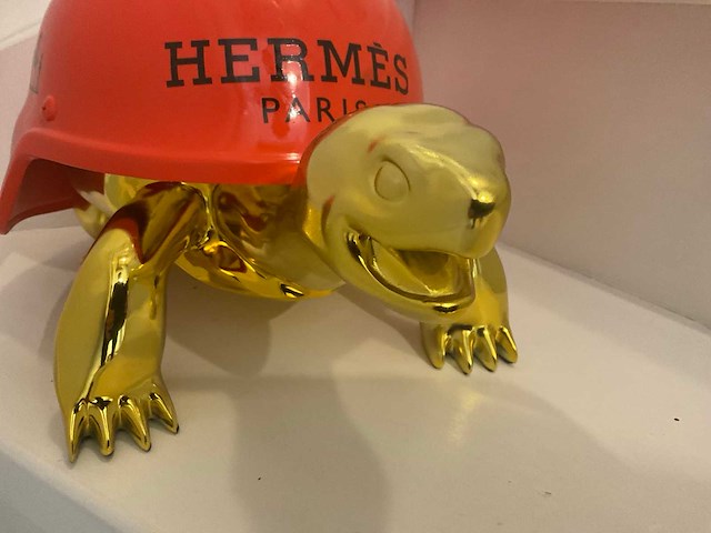 Hermes turtle sculptuur - afbeelding 3 van  3