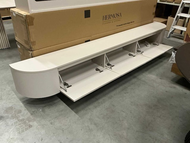Hermosa ronde japandi tv meubel matte beige 280cm h31cm - afbeelding 2 van  3