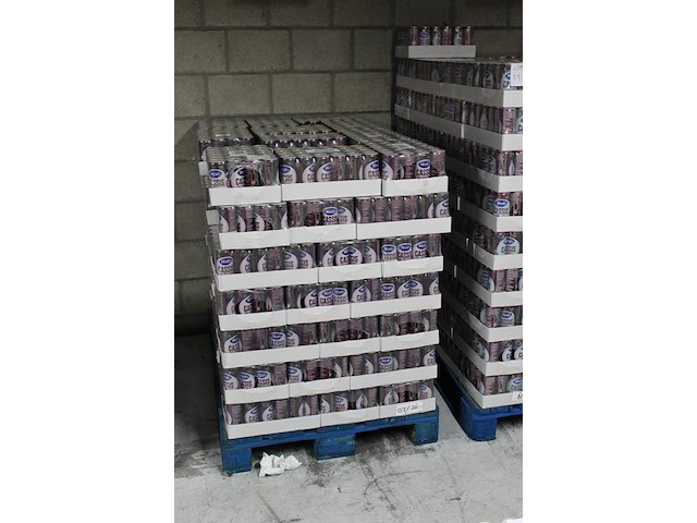 Hero cassis 1992 blikken met tht 7-2026. bod is inclusief 298,80 euro statiegeldwaarde - afbeelding 2 van  2