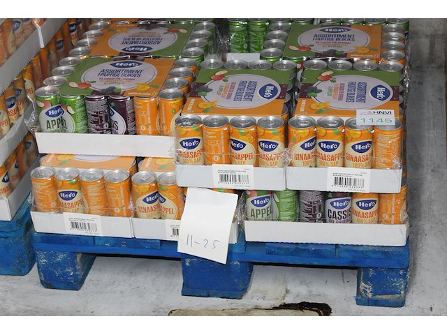 Hero frisdank mix waaronder sinaasappel, appel en cassis 288 blikken met tht 11-2025. bod is inclusief 43,2... - afbeelding 1 van  2