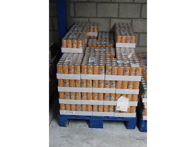 Hero sinaasappel 1272 blikken met tht 11-2025. bod is inclusief 190,80 euro statiegeld - afbeelding 2 van  2