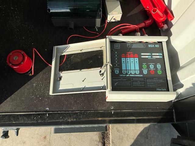 Hertek bsx 40 brandmeldcentrale - afbeelding 2 van  6