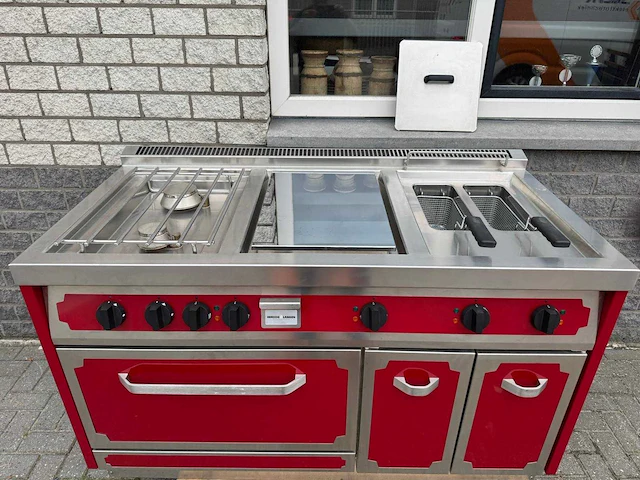 Herzog langen - frituur + gas fornuis + bakplaat + oven - keuken - afbeelding 1 van  9