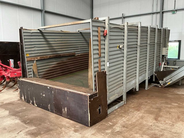 Heto grondbunker met transportbanden - afbeelding 1 van  20