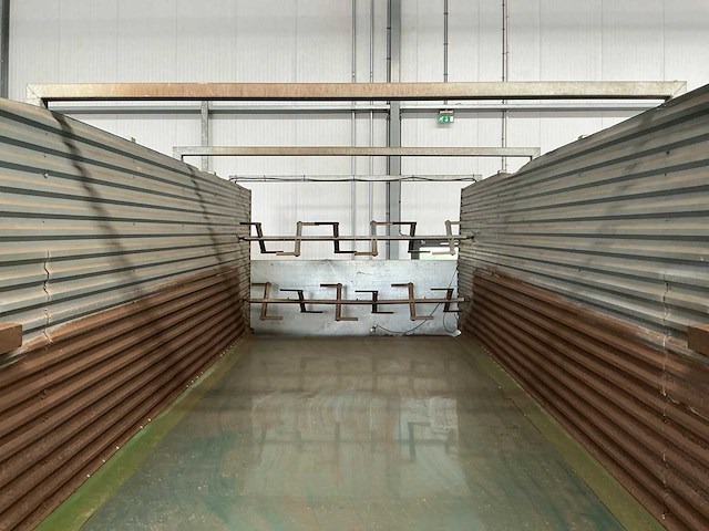 Heto grondbunker met transportbanden - afbeelding 17 van  20
