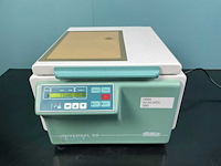 Hettich - universal 32 - centrifuge - 2000 - afbeelding 1 van  7