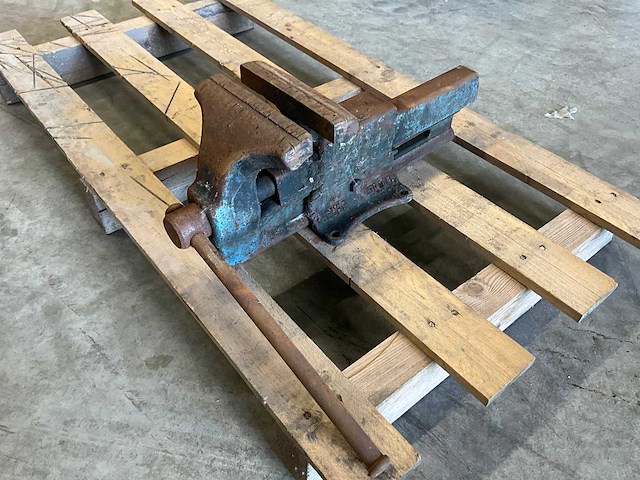 Heuer front bankschroef - afbeelding 1 van  6