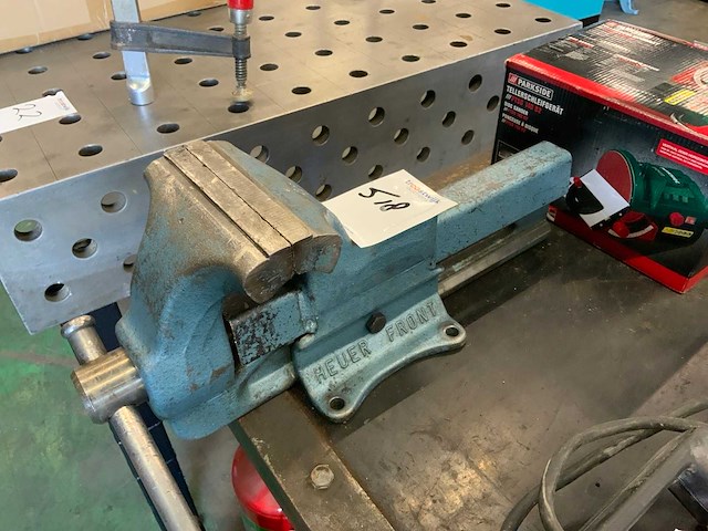 Heuer front bankschroef - afbeelding 2 van  2