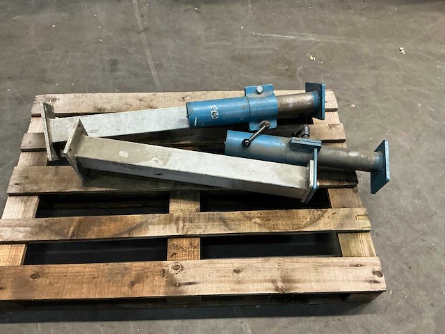 Heuer schroef steunpoten (2x) - afbeelding 2 van  2