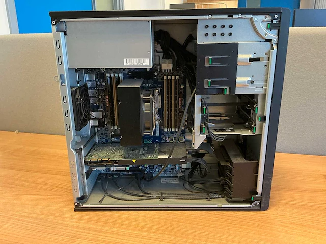 Hewlett-packard - z440 workstation - desktop - afbeelding 5 van  6
