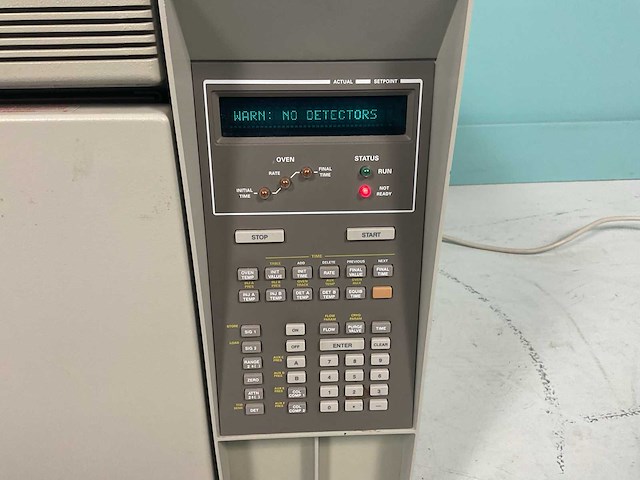 Hewlett packard 5890 series 2 diverse laboratoriumapparatuur - afbeelding 10 van  11