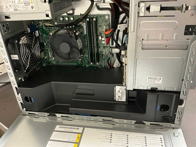 Hewlett packard enterprise (hpe) ml30 g10 plus server - afbeelding 8 van  8