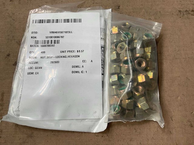 Hexagon self-locking nut (499x) - afbeelding 1 van  3