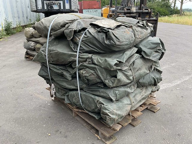 Hexagonale m-1950 legertent (10x) - afbeelding 1 van  5