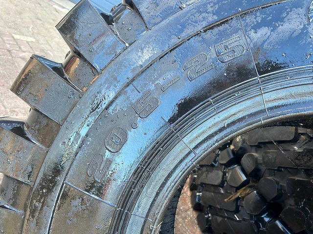 Hfx 20.5 x 25 loader banden (4x) - afbeelding 3 van  5