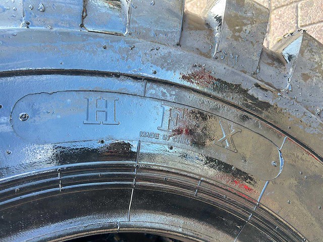 Hfx 20.5 x 25 loader banden (4x) - afbeelding 4 van  5