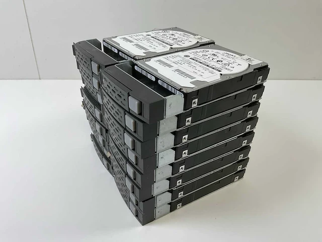 Hgst 16x 900 gb sas(huc101890css200) hdds (16x) - afbeelding 5 van  10