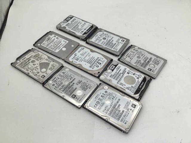 Hgst wd seagate toshiba 500gb sata laptop interne hardeschijf (9x) - afbeelding 1 van  6