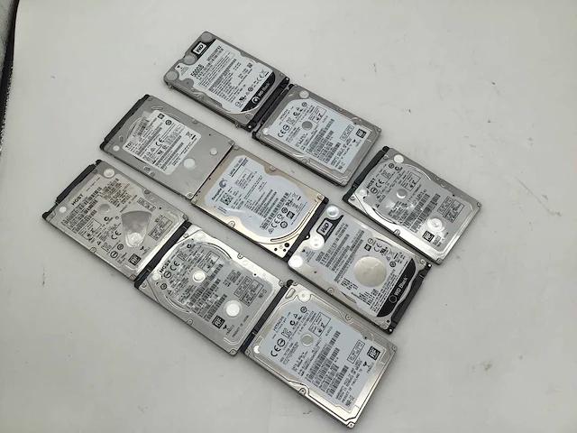 Hgst wd seagate toshiba 500gb sata laptop interne hardeschijf (9x) - afbeelding 2 van  6