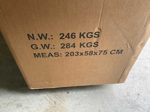Hh - houtklover 22 ton - verticale kloofmachine - afbeelding 2 van  5