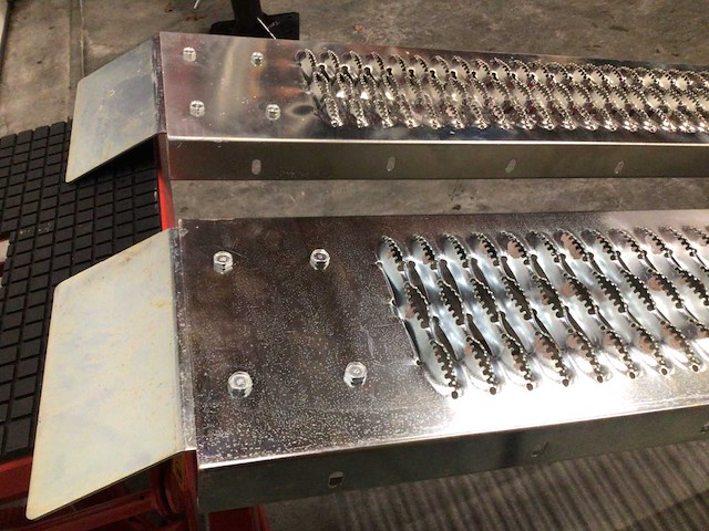 Hh - metalen oprijplank - oprijplaat (2x) - afbeelding 2 van  2