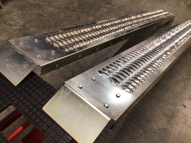 Hh - metalen oprijplank - oprijplaat (2x) - afbeelding 2 van  3