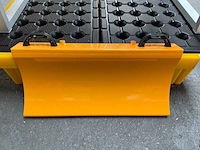 Hh - rolbezem - veegmachine / sneeuwschuiver - 2025 - afbeelding 3 van  10