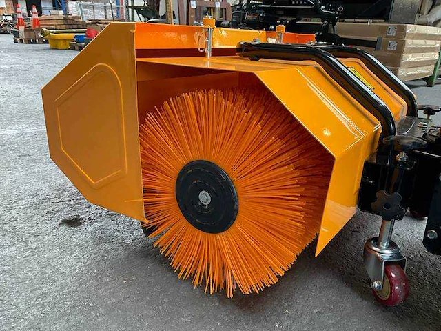 Hh - rolbezem - veegmachine / sneeuwschuiver - 2026 - afbeelding 14 van  17