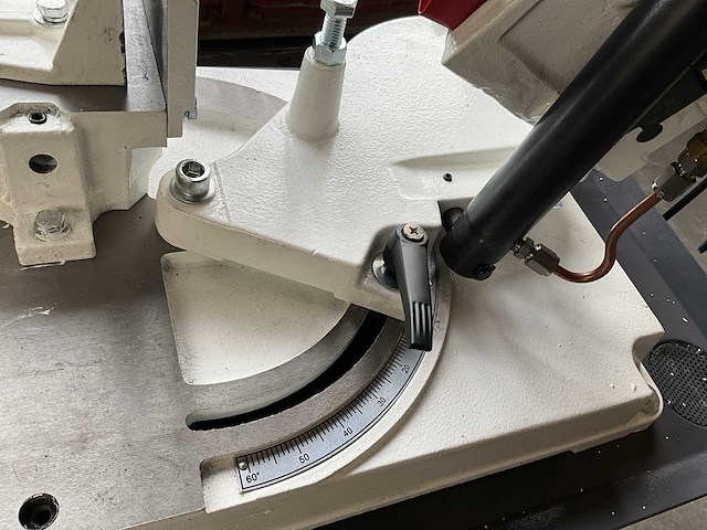 Hh -g5013w - metalen horizontale bandzaagmachine - afbeelding 32 van  33
