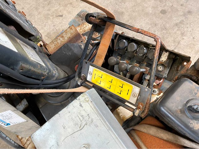 Hiab 001 laadkraan - afbeelding 12 van  13
