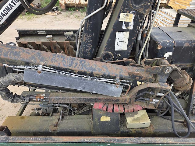 Hiab 130 r stenen kraan - afbeelding 6 van  7