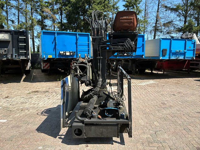 Hiab 130r vrachtwagen kraan - afbeelding 3 van  8