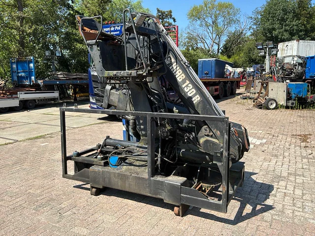 Hiab 130r vrachtwagen kraan - afbeelding 1 van  8
