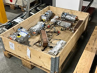 Hichly evs34hlbeaa-8ma airconditioning compressor en divers (6x) - afbeelding 1 van  9