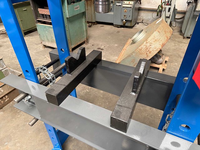 Hidroliksan - 2025 - hd 30 - hydraulische pers - afbeelding 3 van  8
